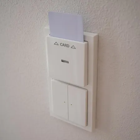 Neheim's Urban Box - *