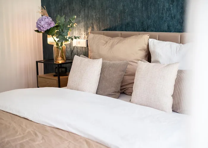 Urban Nest Neheim Apartament